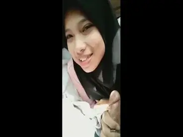 Ukhti Hijab Hitam Cantik Pasrah Servis Mobil